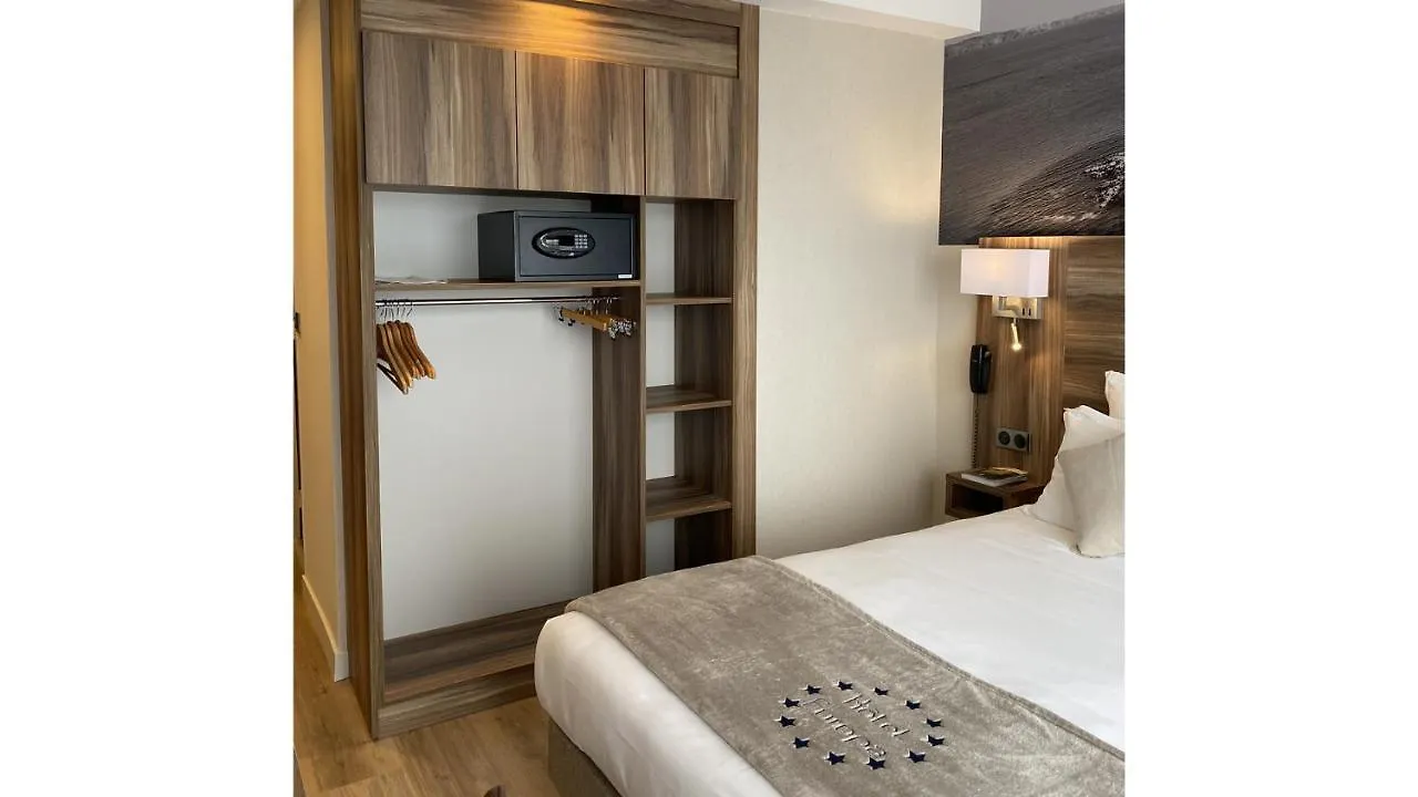 Hotel Europa Quiberon 3*,  France